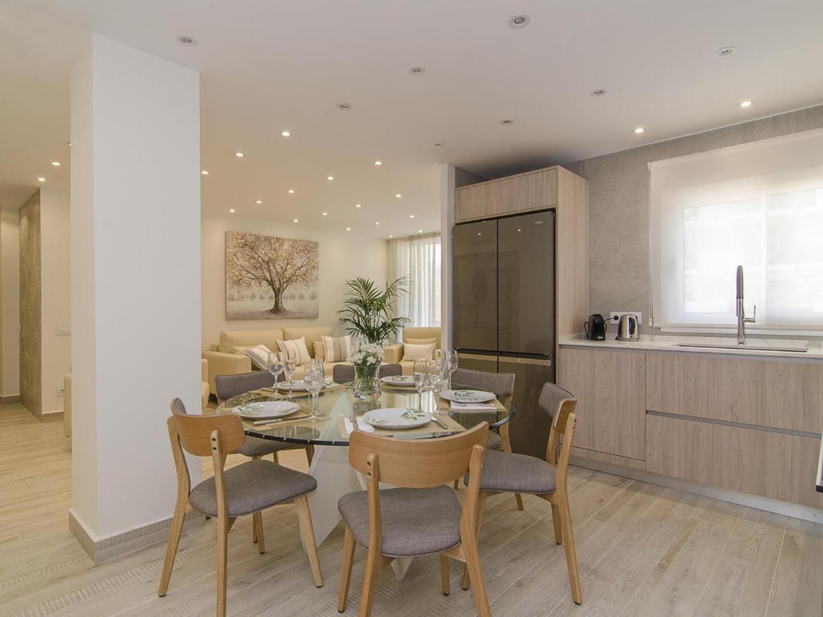 Sitges Spaces Oasis Suites- 4 Bedroom, 4 Ensuite Bathrooms, Terrace, Pool, Sitges Centre Extérieur photo